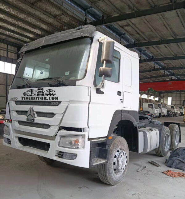 Used Sinotruk Howo 6X4 375HP Tractor Strong Powerful Secondhand Tractor Head Trucks for Sale